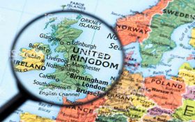 انگلیسی ها عاشق فوتبال و  قمار باز ترین مردم جهان