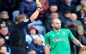 محرومیت 6ساله بازیکن لینکلن سیتی به دلیل تبانی در دریافت کارت زرد