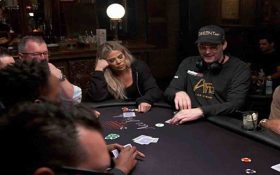 امیر یا همون انتونیو اسفندیاری پوکر پلیر ایرانی ملقب به جادوگر مربی خانواده کیم کارداشیان