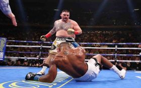 تبانی در بوکس : انتونی جاشوا قهرمان بلامنازع سنگین وزن جهان با ضریب 16 ناک اوت شد