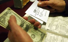 راه حلِ فرار از فقر در کنیا: شرط بندی فوتبال!