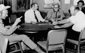 زندگینامه پوکربازان مشهور : پاگی پیرسون , سیگار همیشه برلب