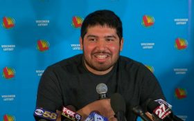 فقط با 4 دلار پسر جوان ثروتمند شد و به مبلغ هنگفت 768 میلیون دلار رسید