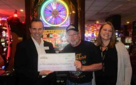 مرد خوش اقبالی، 5 میلیون دلار از یک اسلات ماشین در لاس وگاس برنده شد